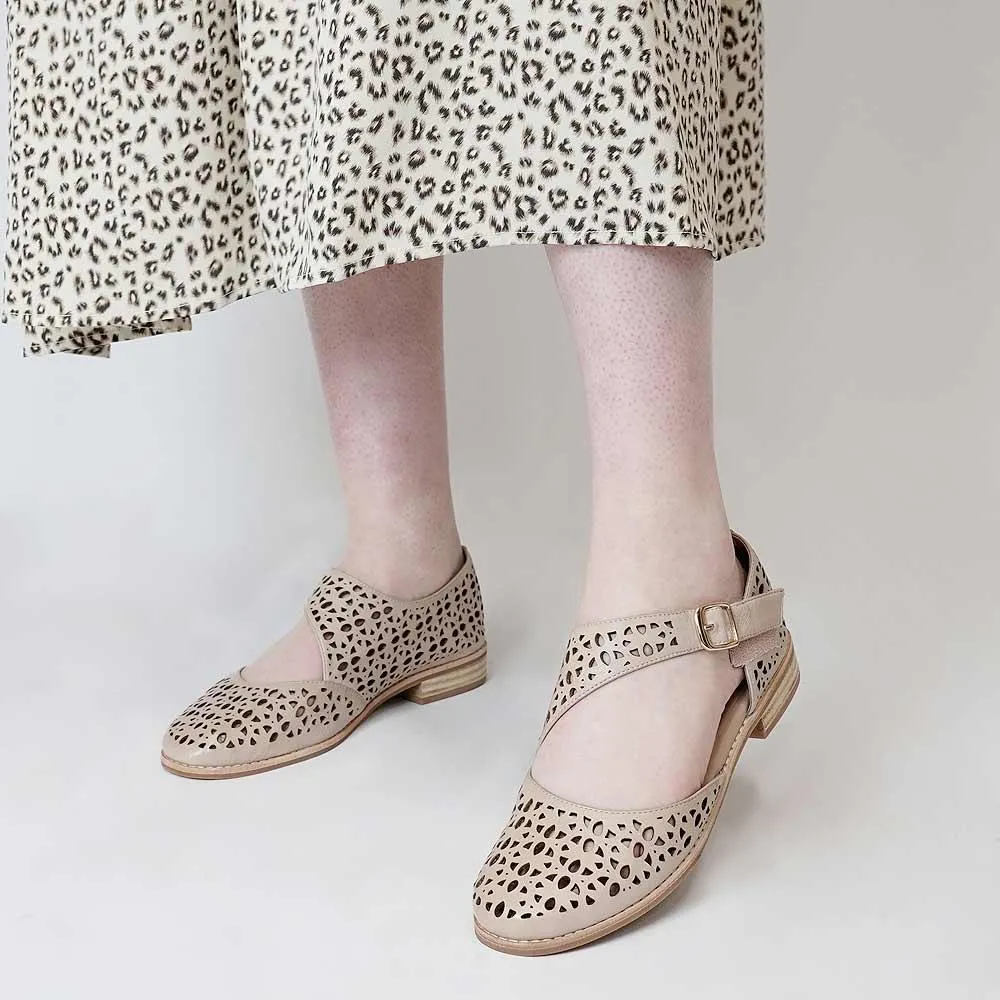 Albion Cappacino Leather Flats