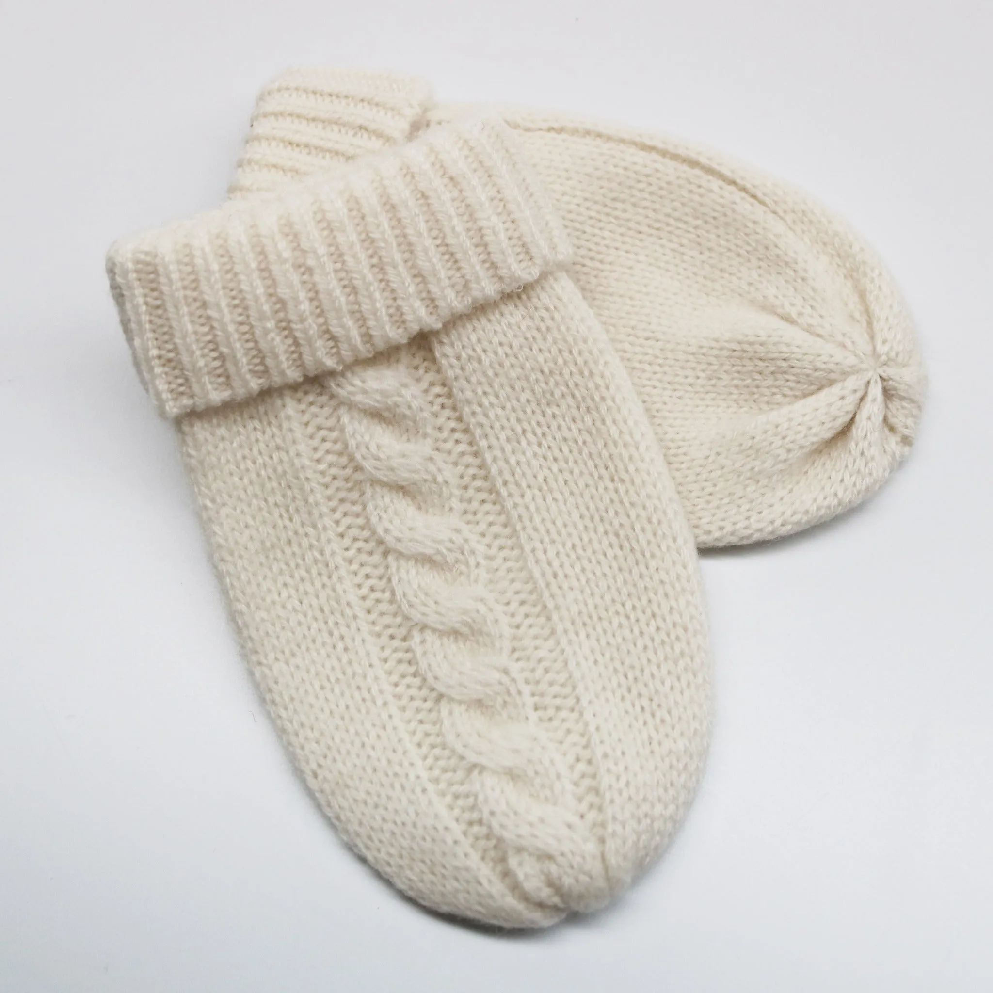 BABY CABLE CASHMERE MITTENS