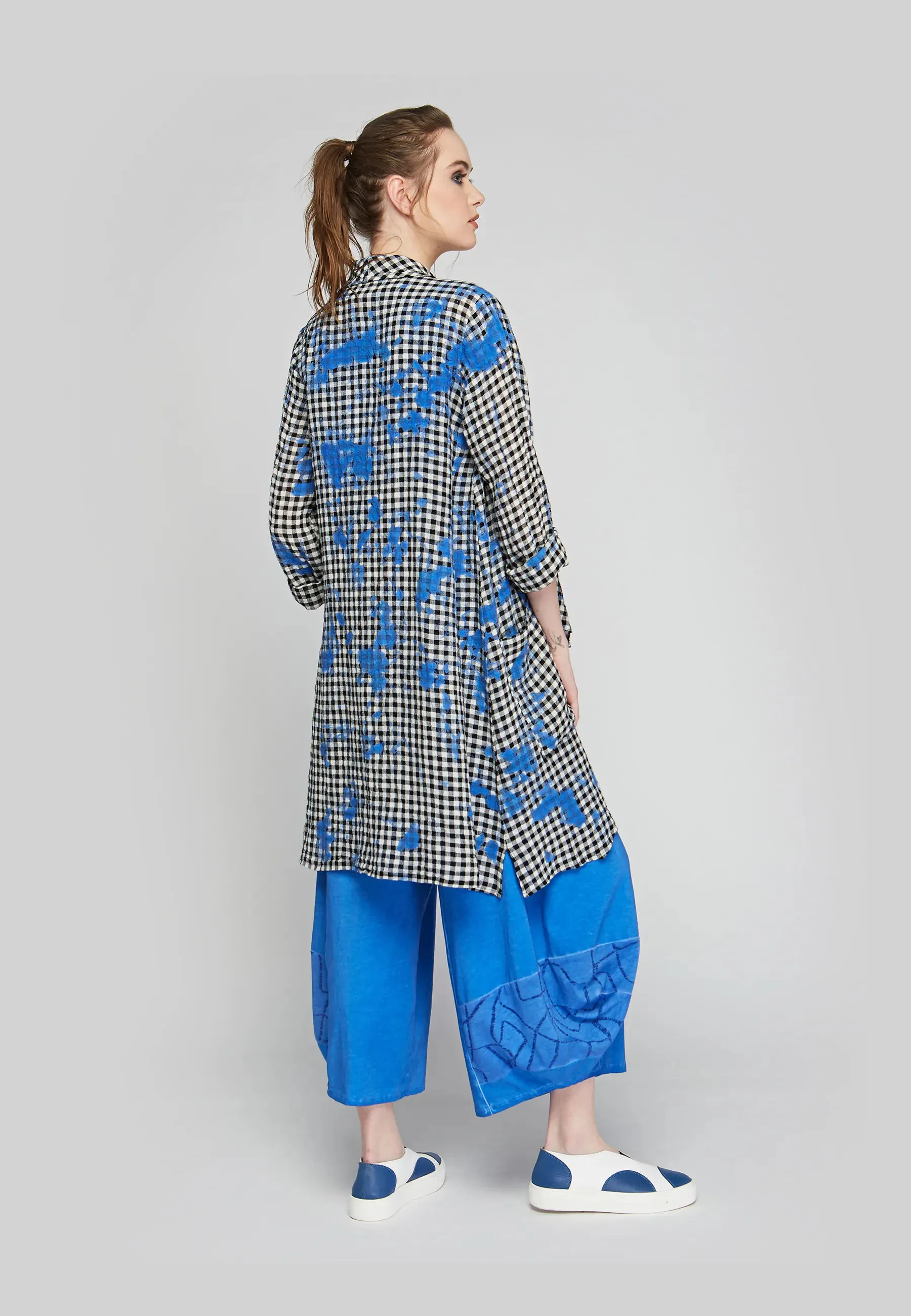 JAX Mid-length, checkered gauze linen duster