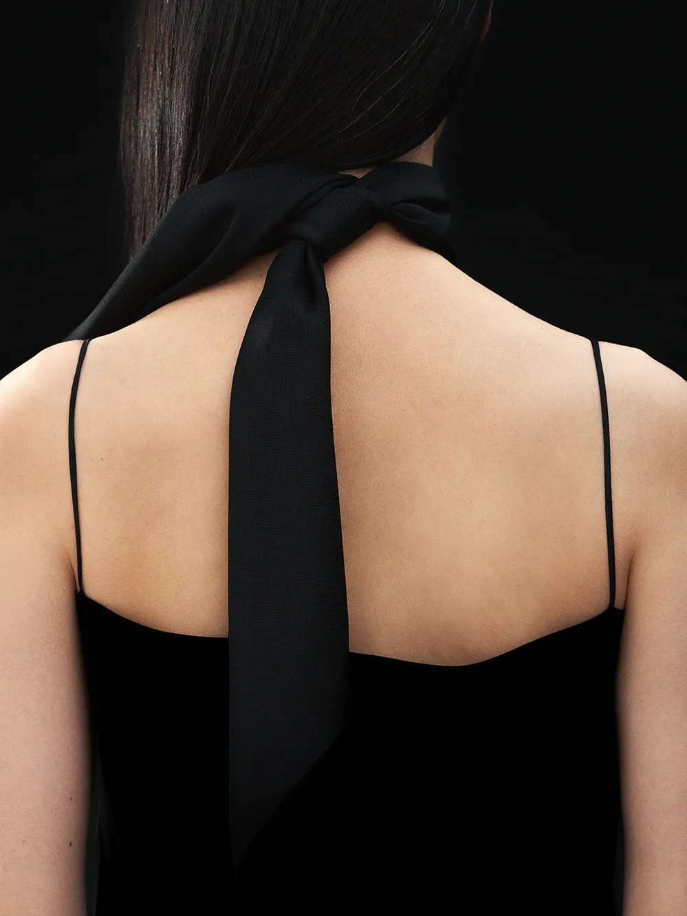 KAYA HERRINGBONE SILK SCARF (BLACK)