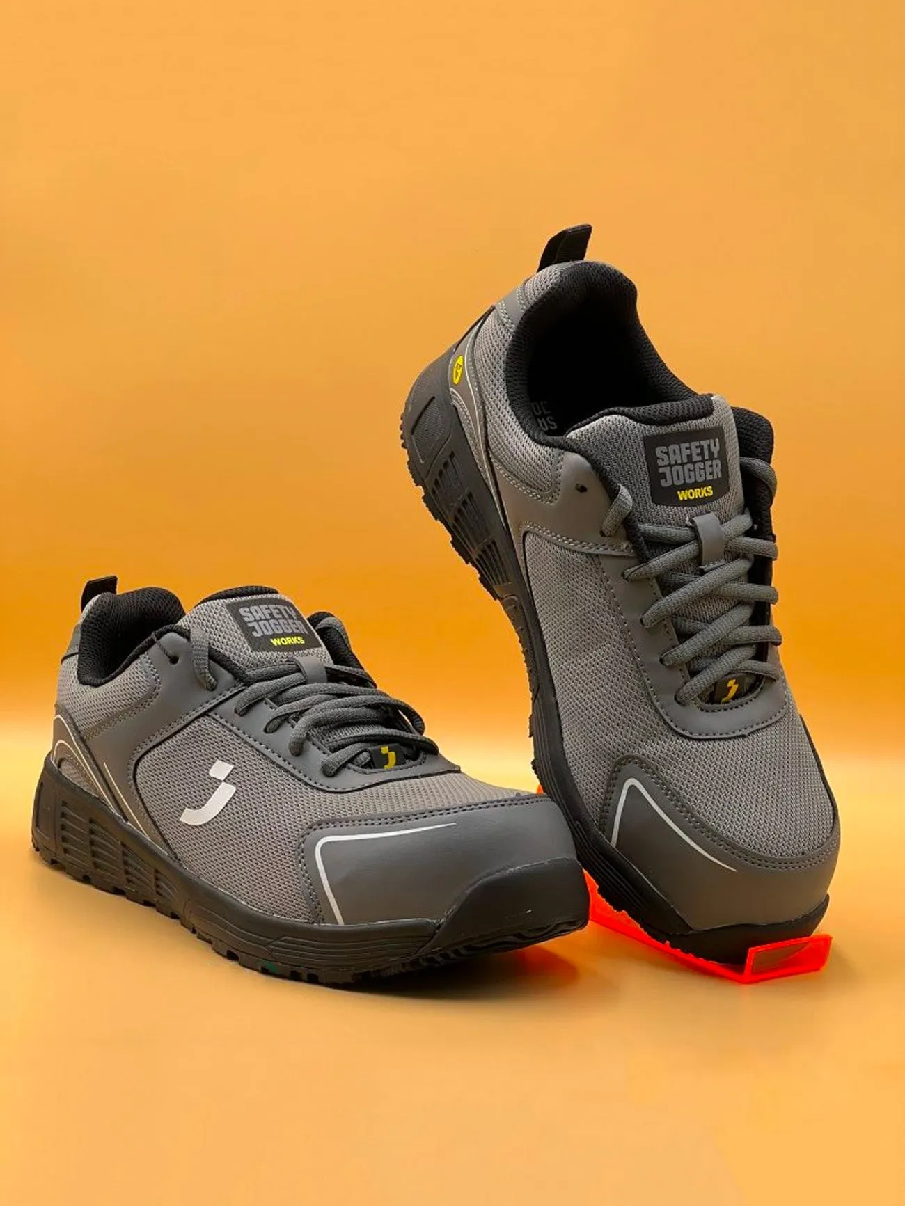 Safety Jogger Men's AAK S1P Shoes