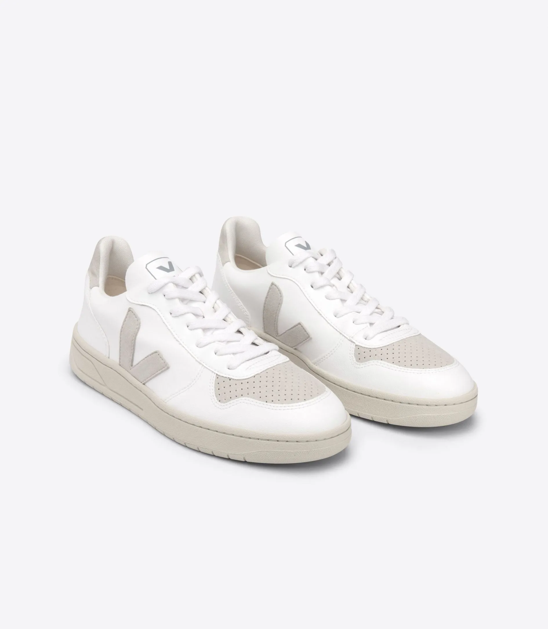 Veja - V-10 CWL in White Natural