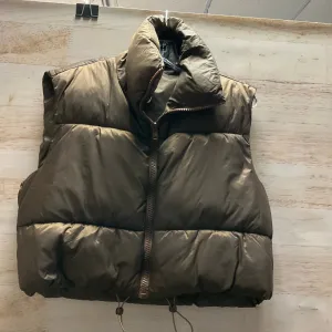 Vest Puffer & Quilted By Clothes Mentor In Brown, Size: L